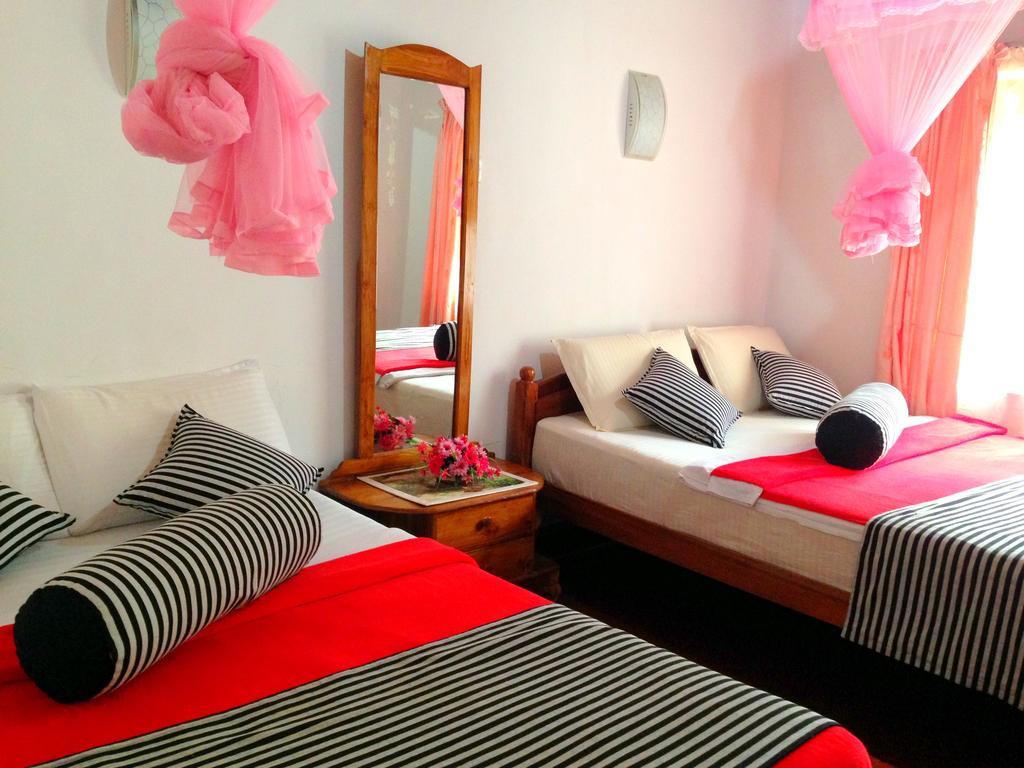 Eeshani Guest Inn Элла Экстерьер фото