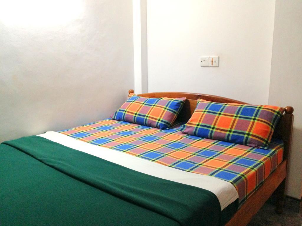 Eeshani Guest Inn Элла Экстерьер фото