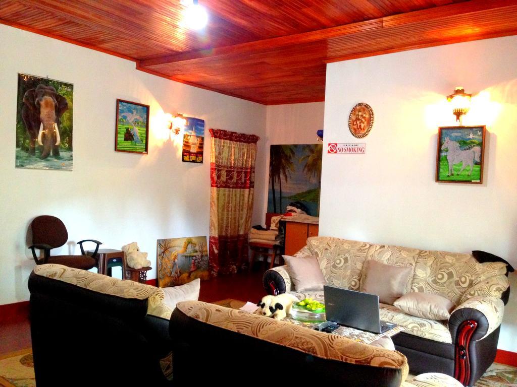 Eeshani Guest Inn Элла Экстерьер фото